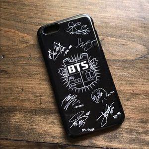 Bts Signatures IPhone 6/7S case.